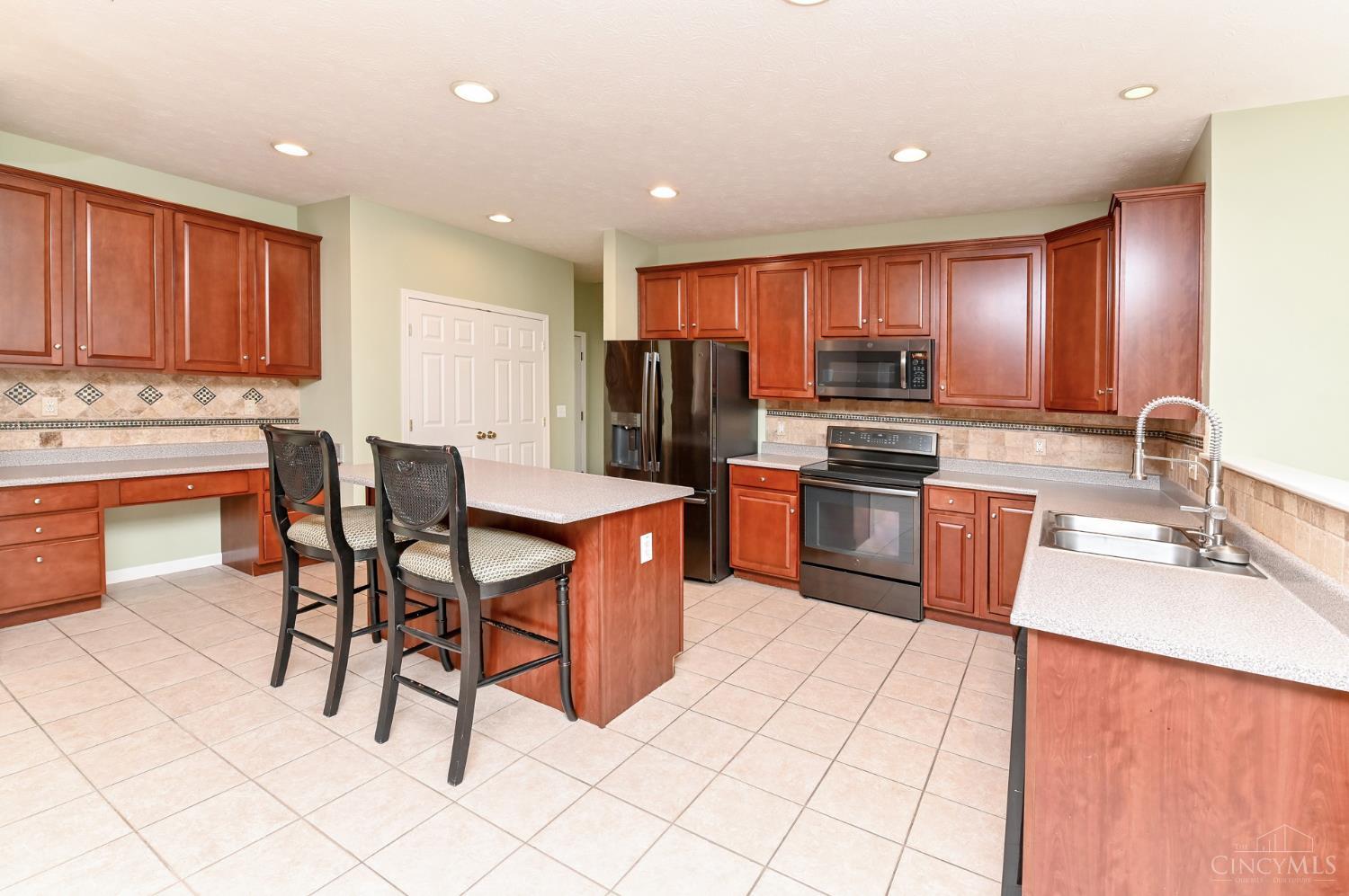 6788 Summer Field Drive