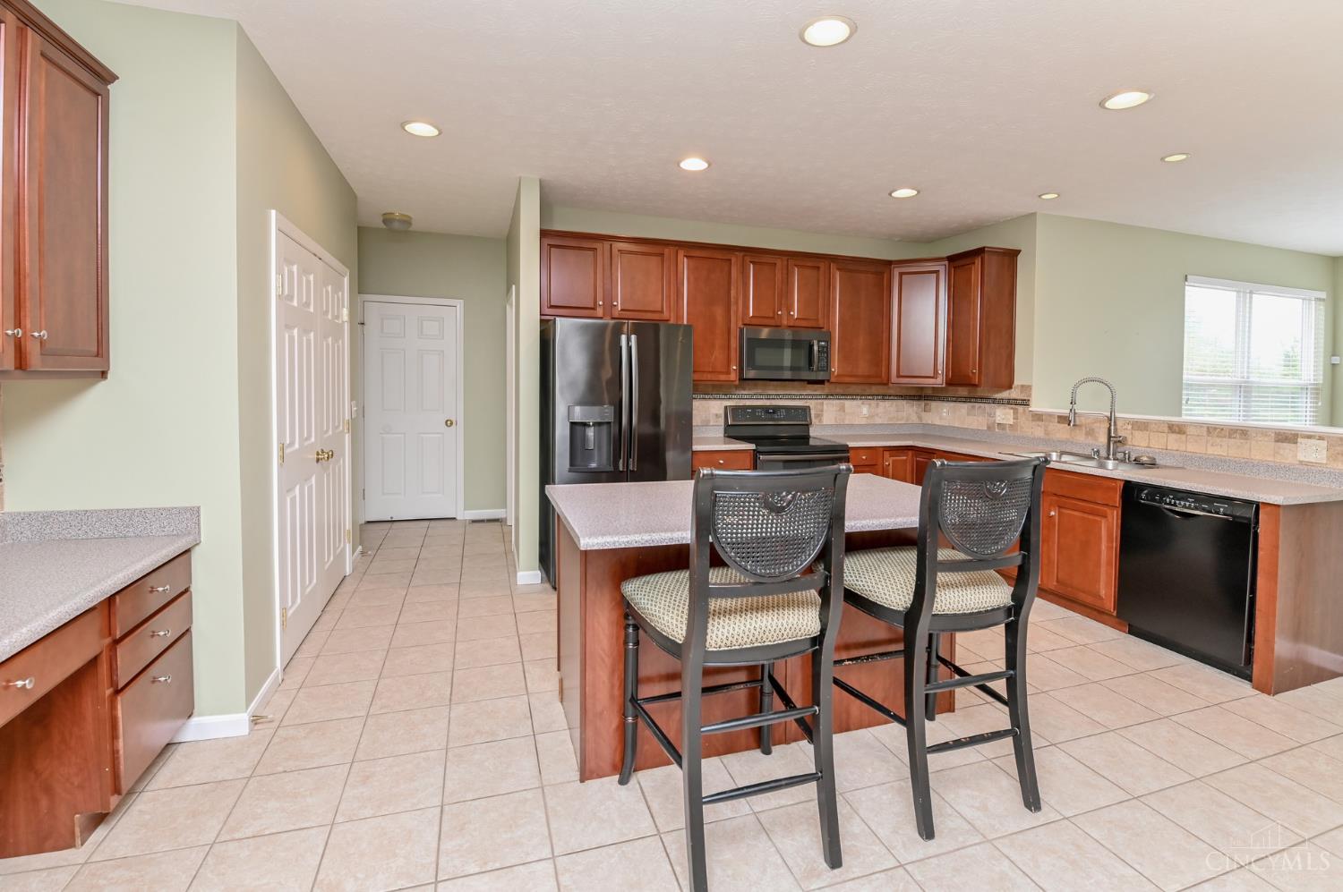 6788 Summer Field Drive