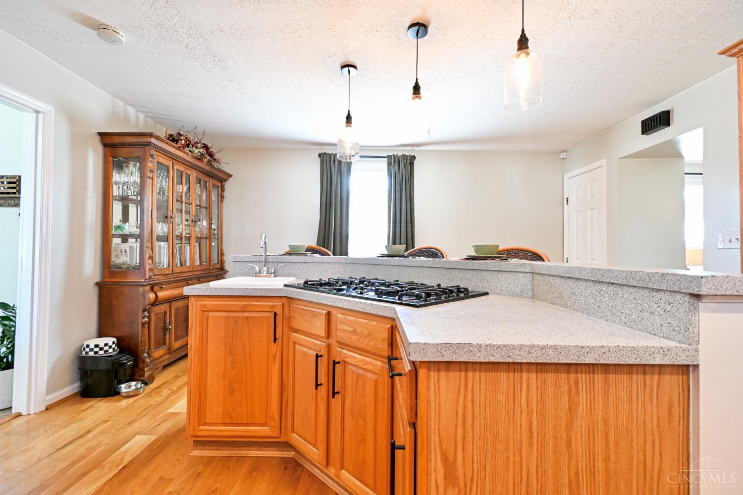 345 Cedar Drive