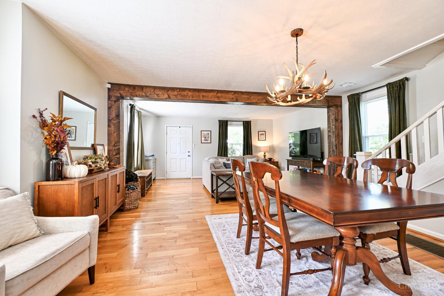 345 Cedar Drive