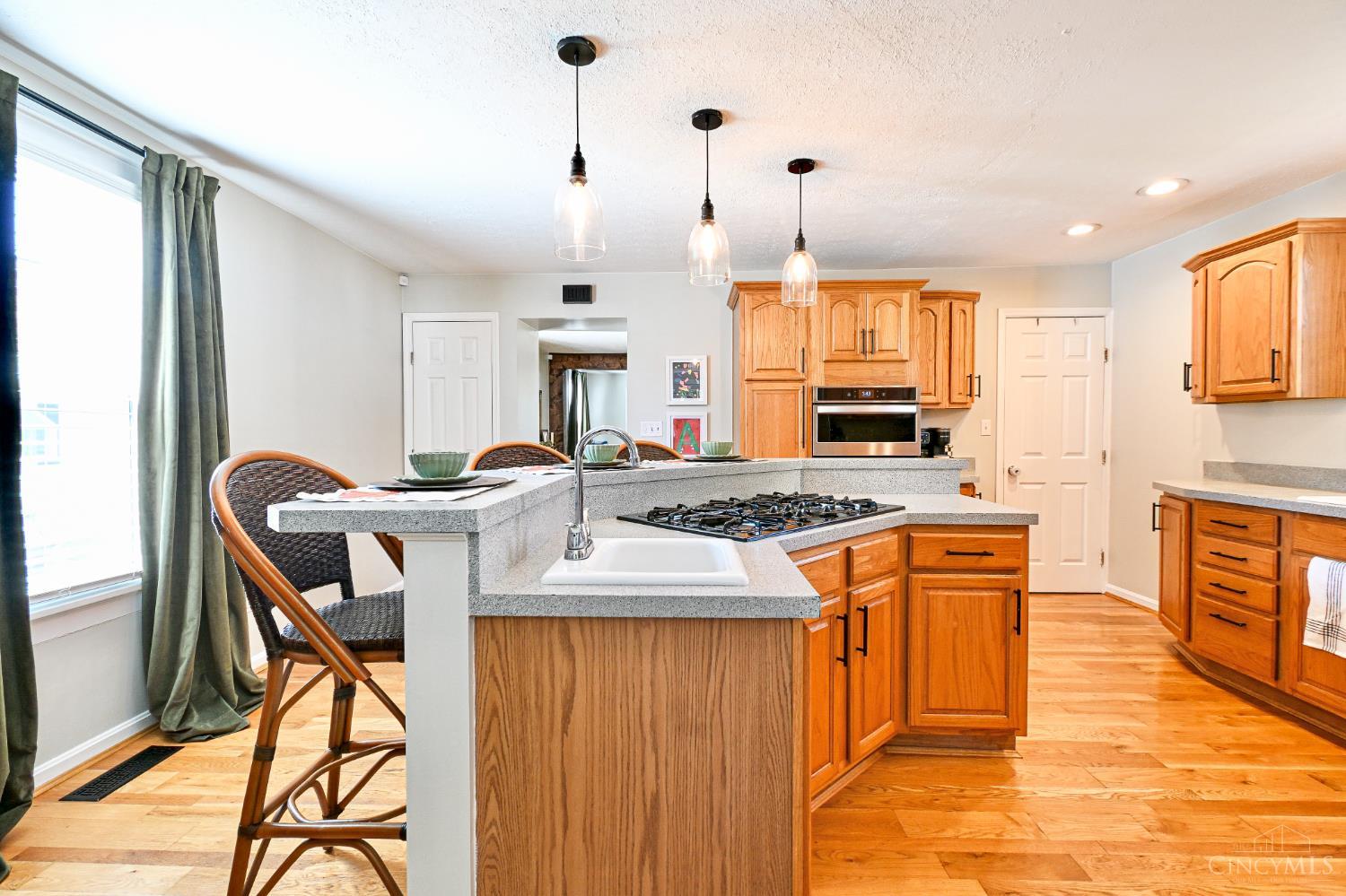 345 Cedar Drive