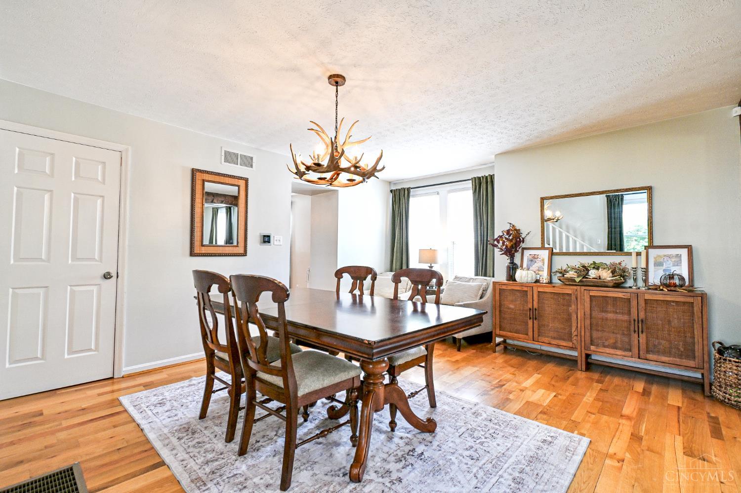 345 Cedar Drive