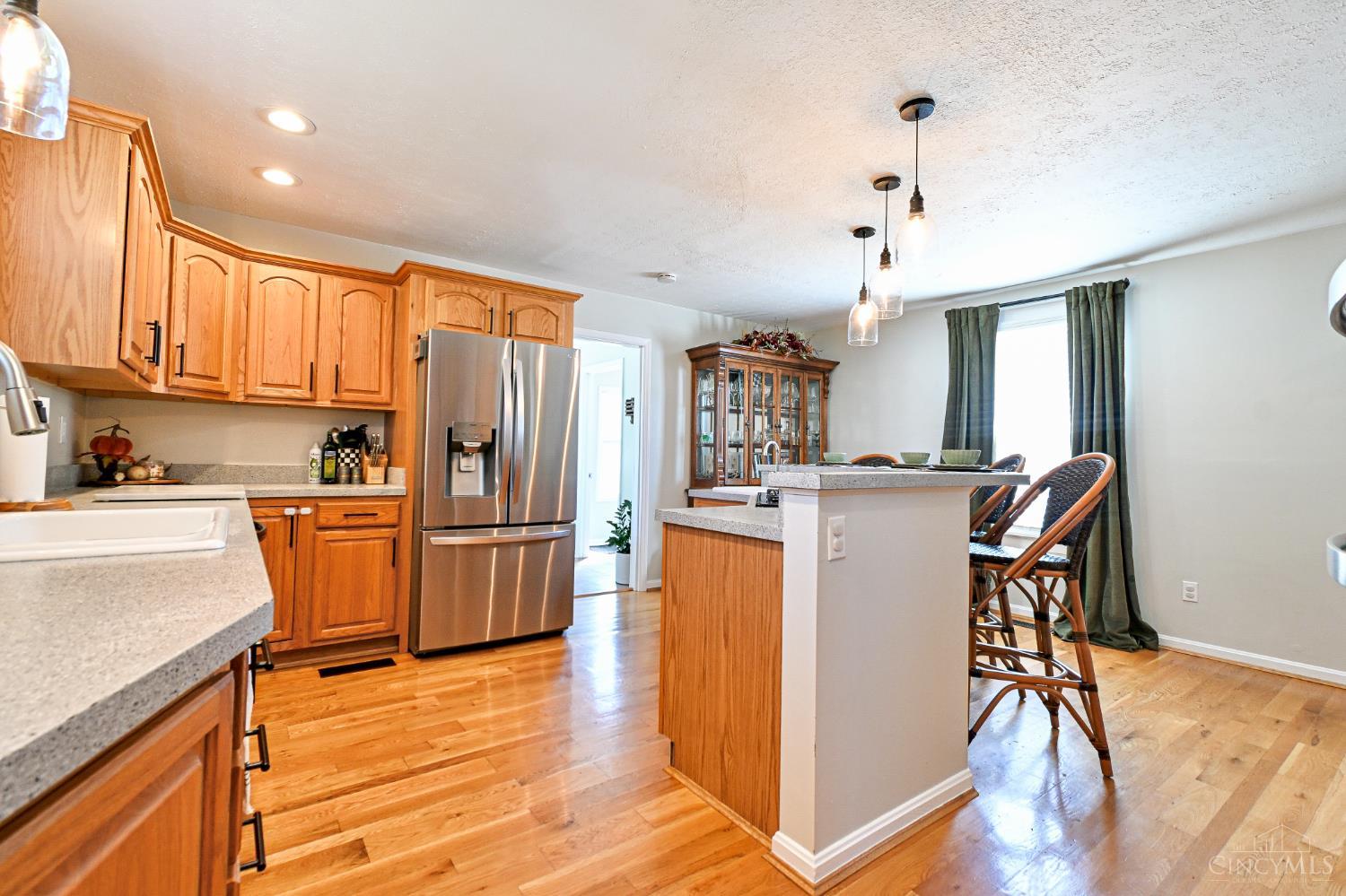 345 Cedar Drive