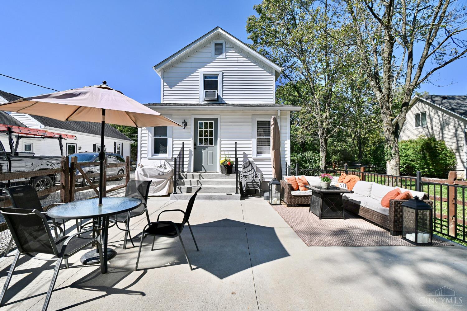 345 Cedar Drive