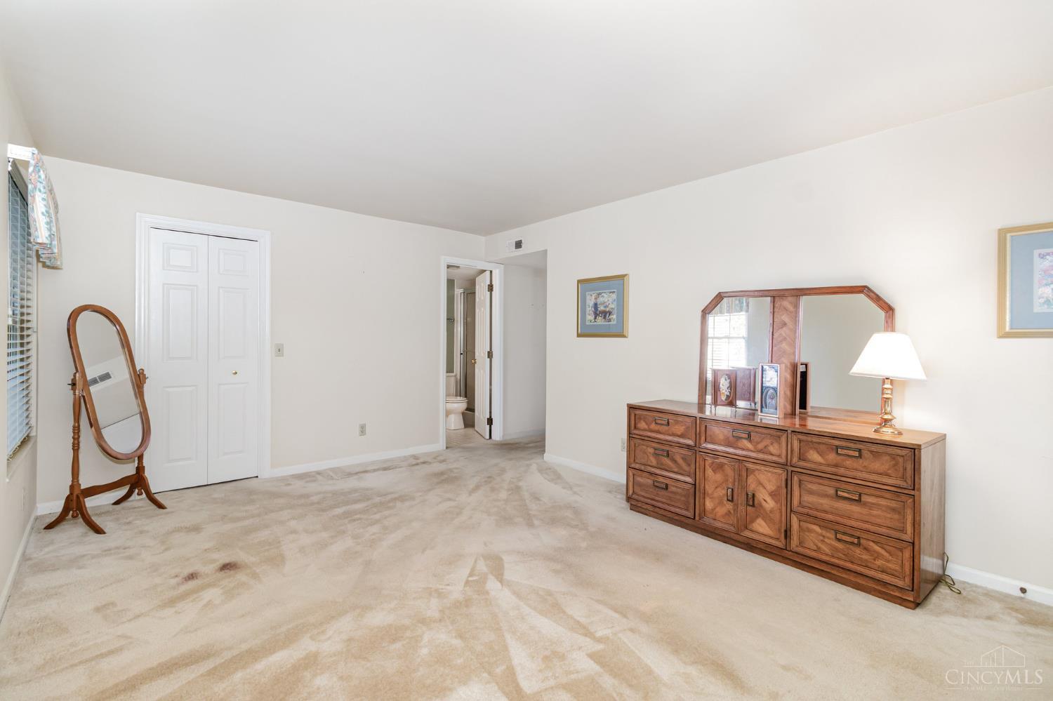 6295 Eagles Lake Drive 9