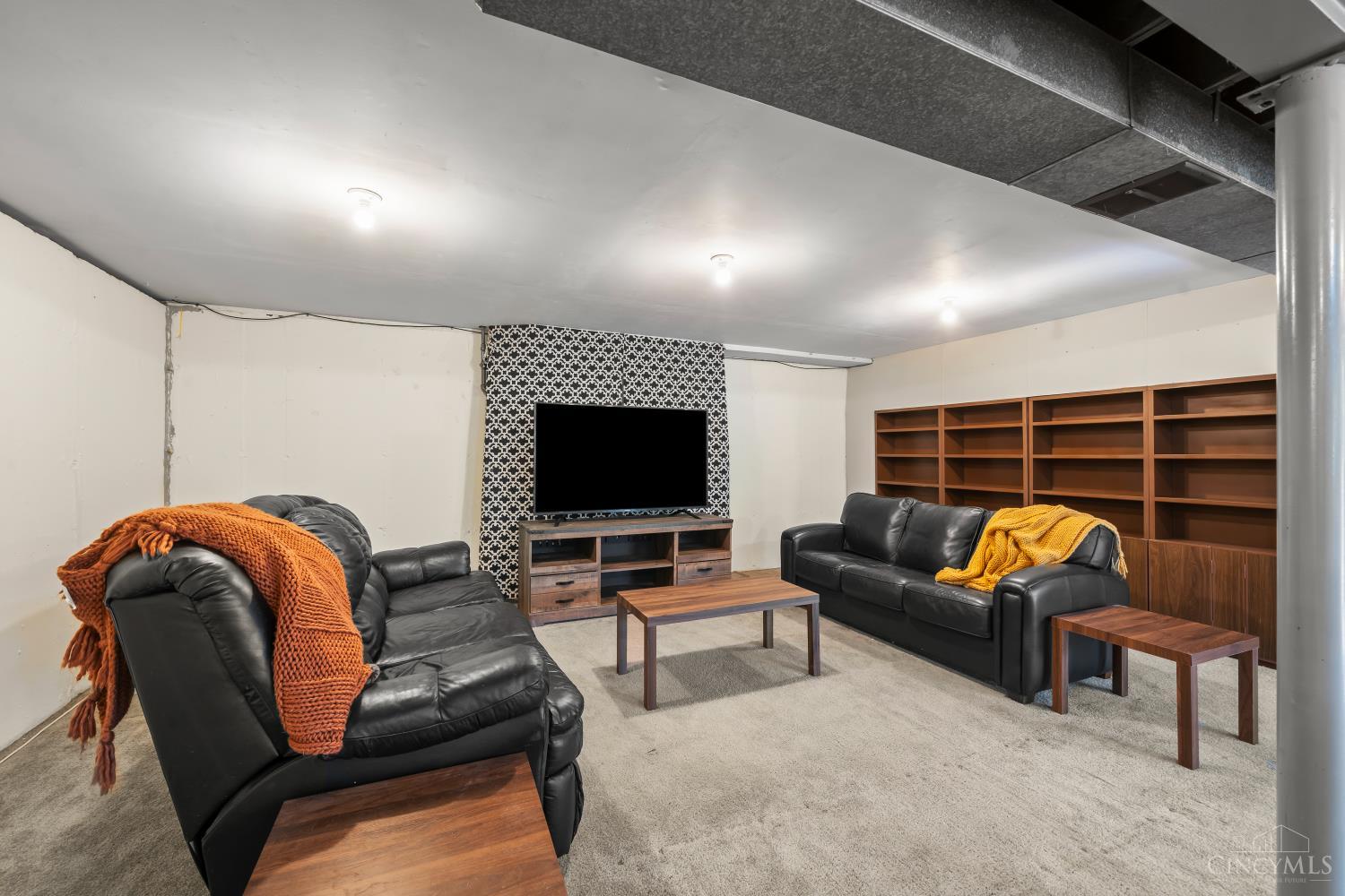 8405 Arundel Court