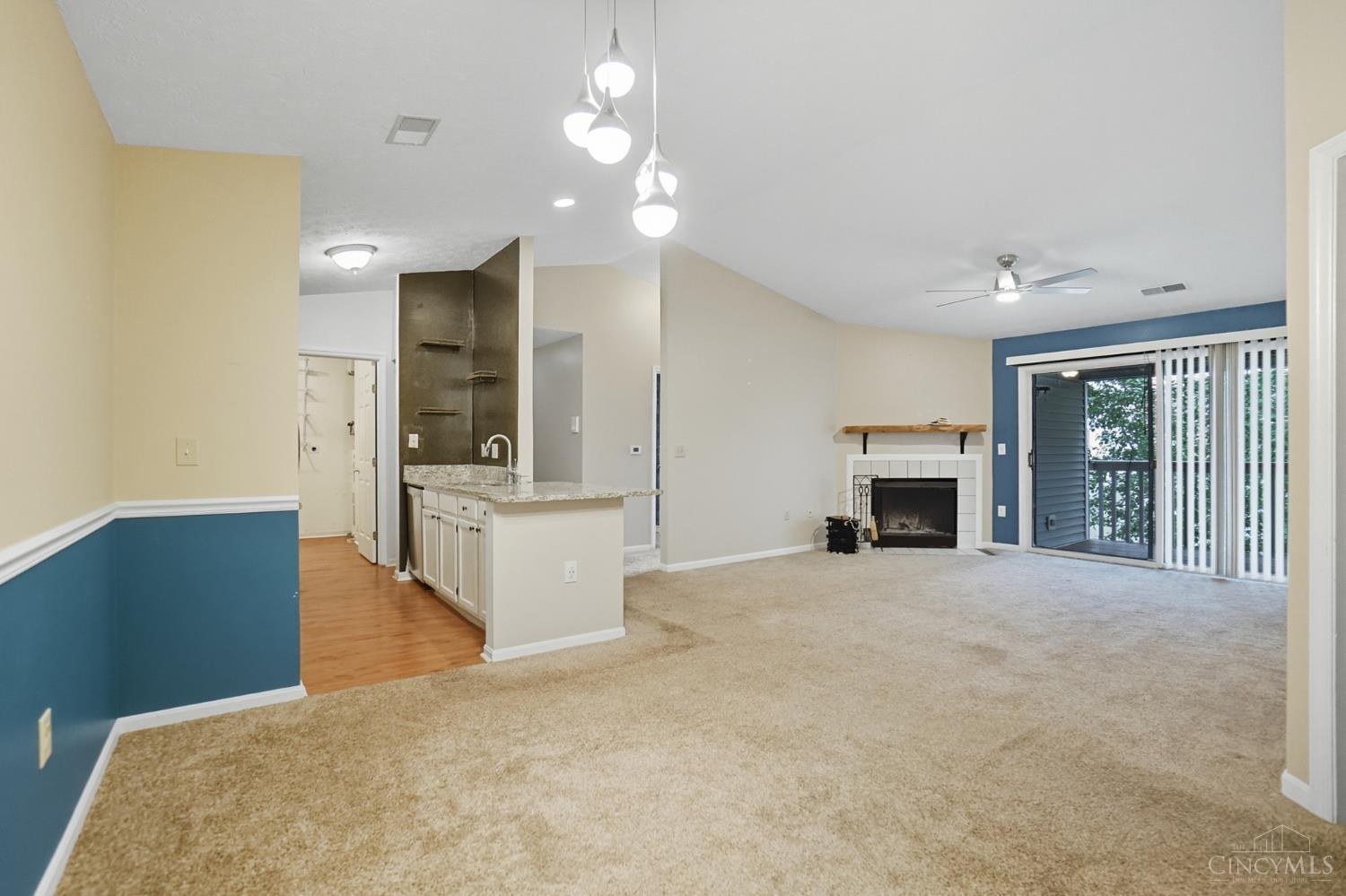 7392 Ridgepoint Drive 9