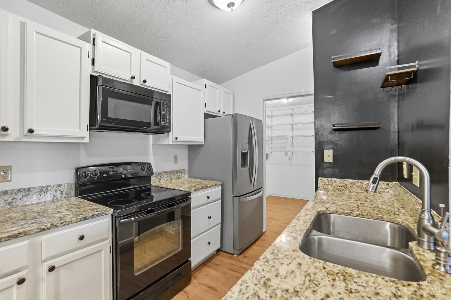 7392 Ridgepoint Drive 9