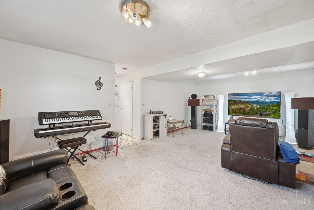 2869 Houston Road