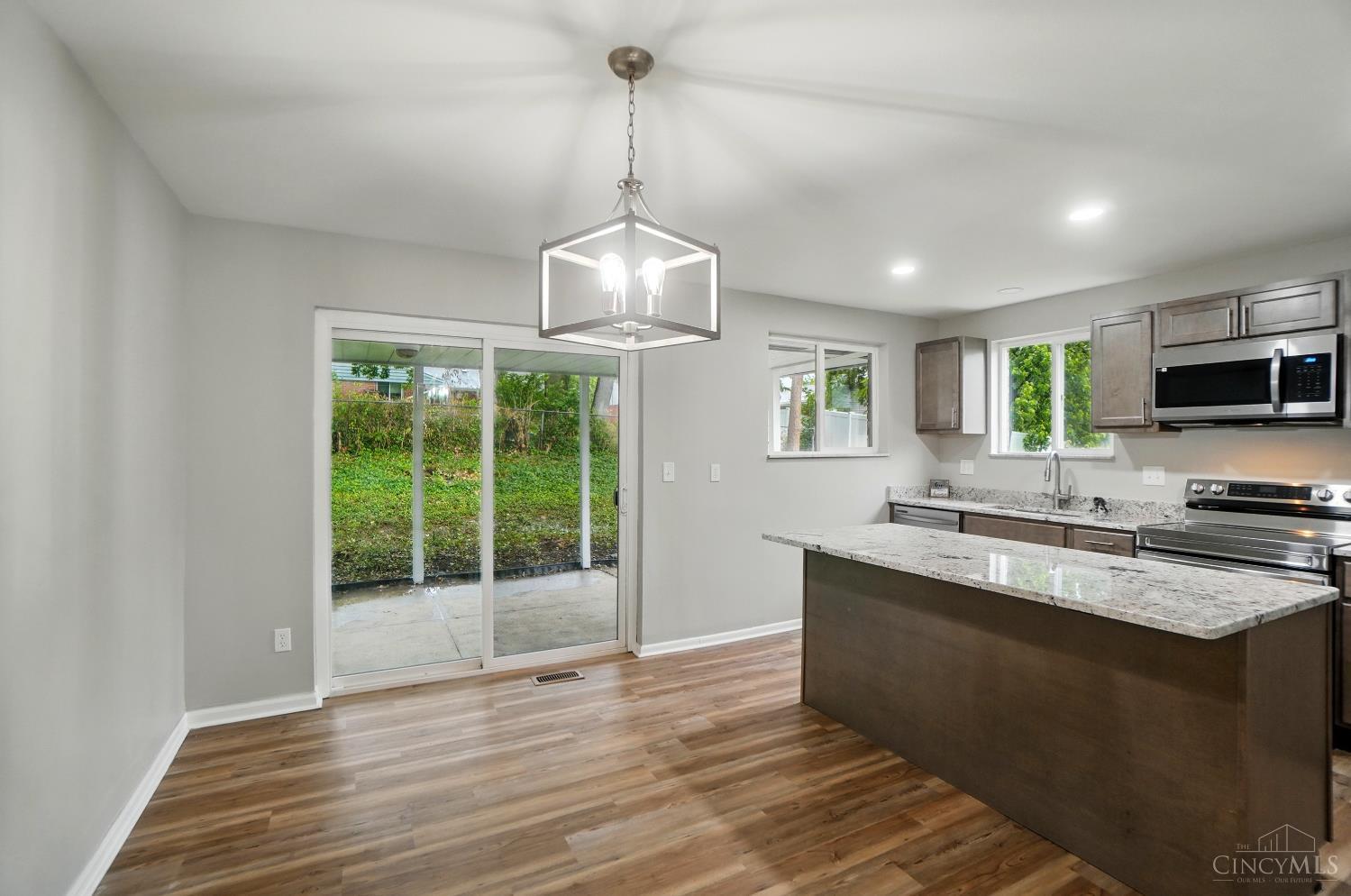 11839 Mangrove Lane