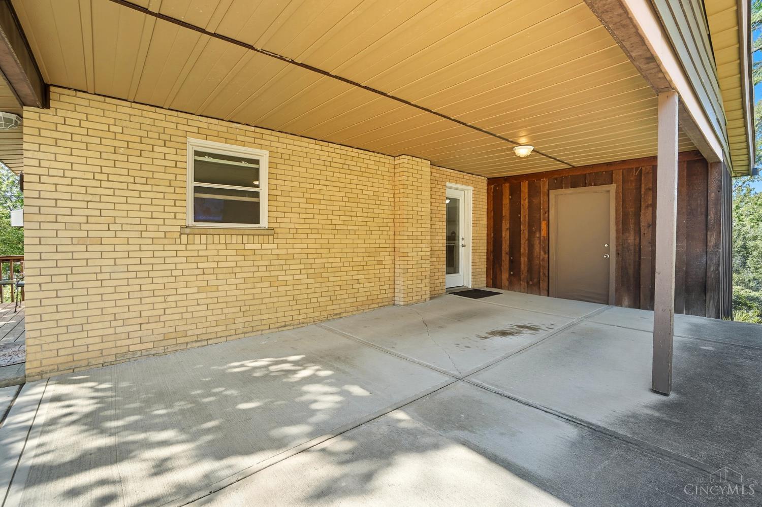 109 Calico Court