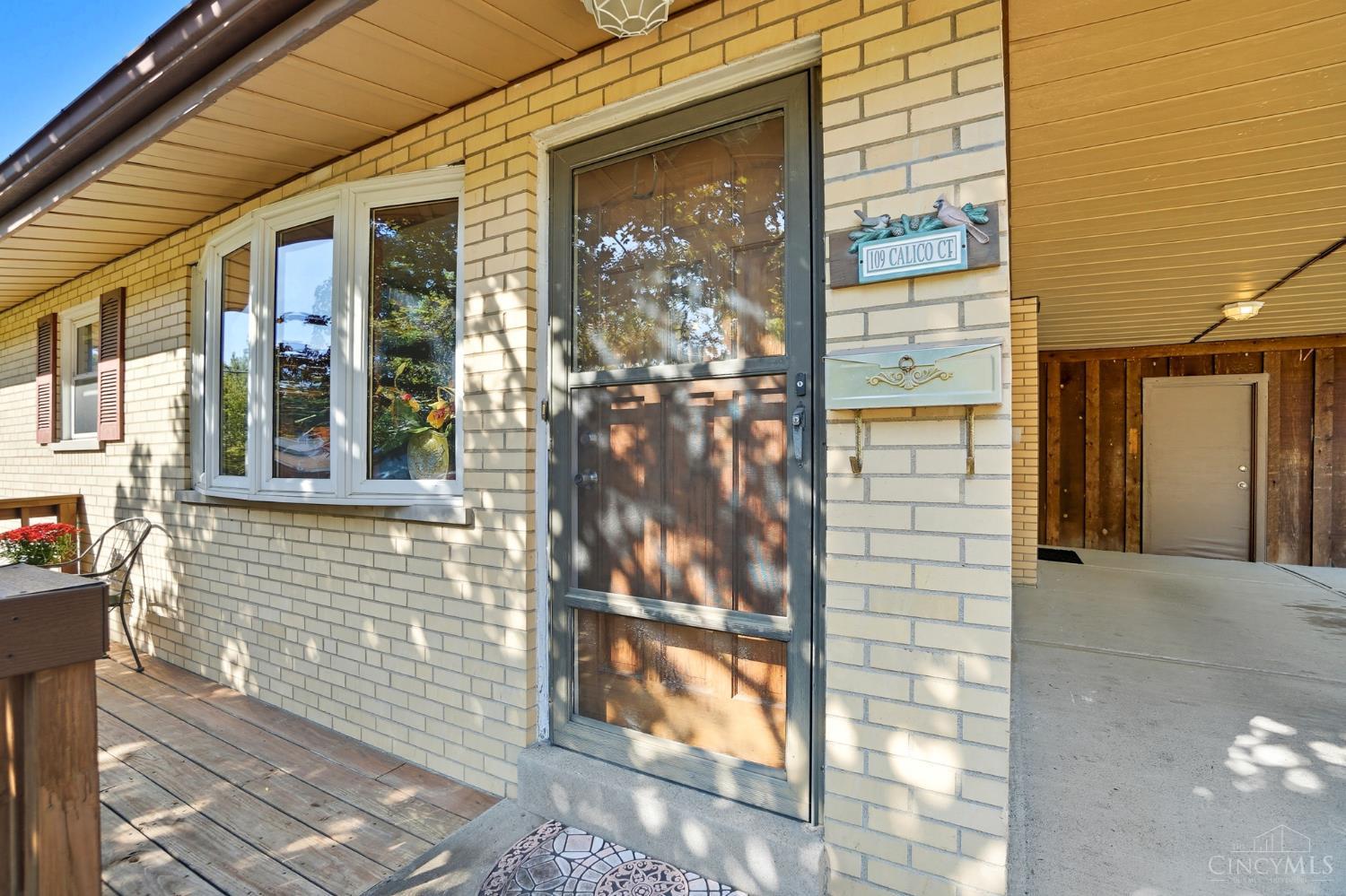 109 Calico Court