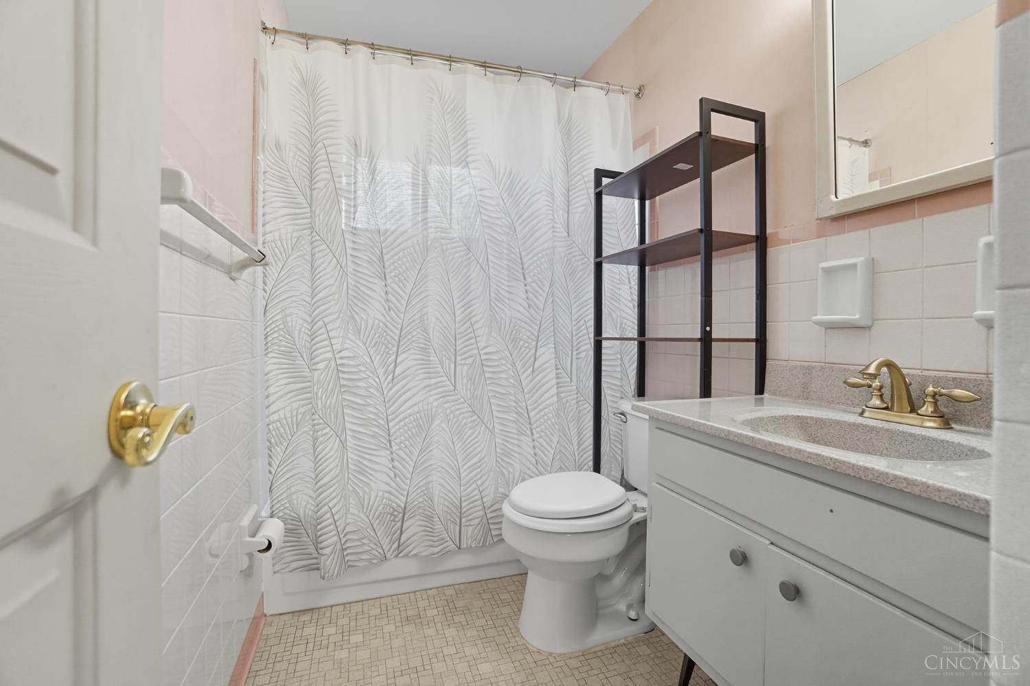 109 Calico Court