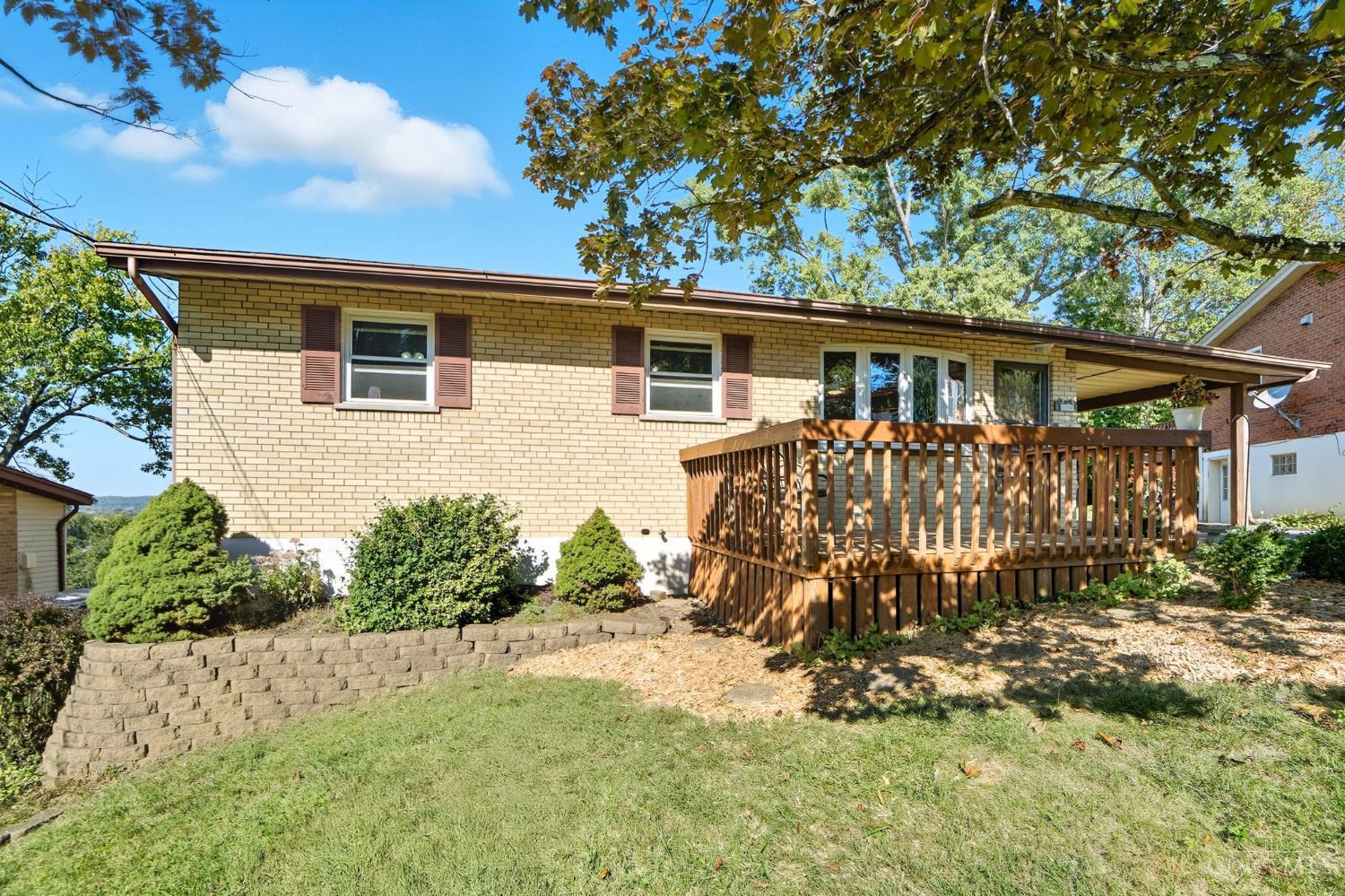 109 Calico Court