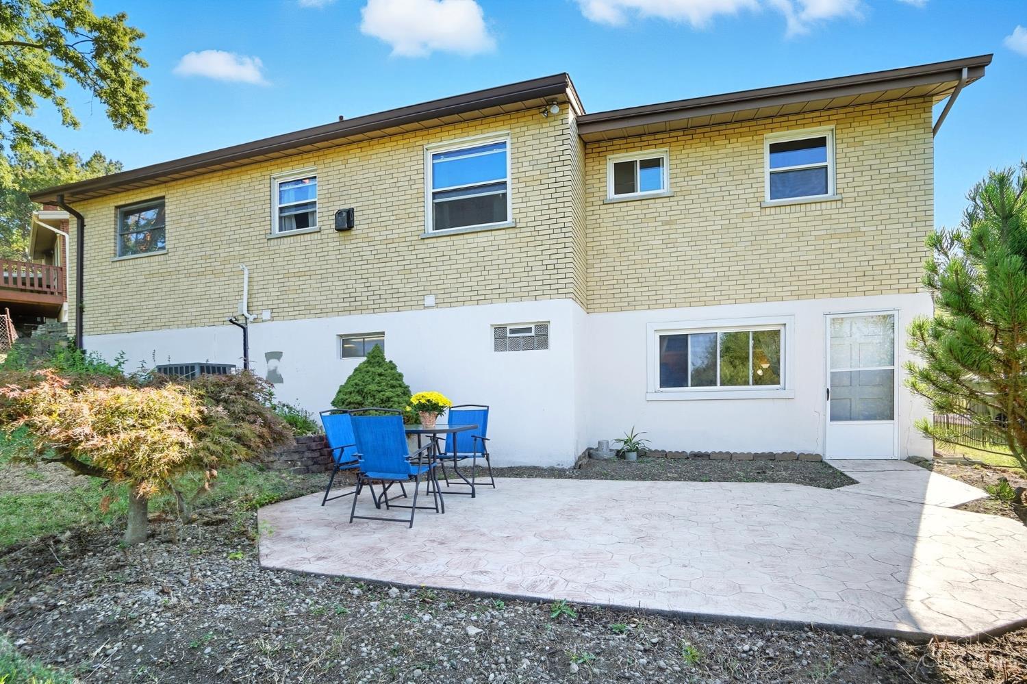 109 Calico Court