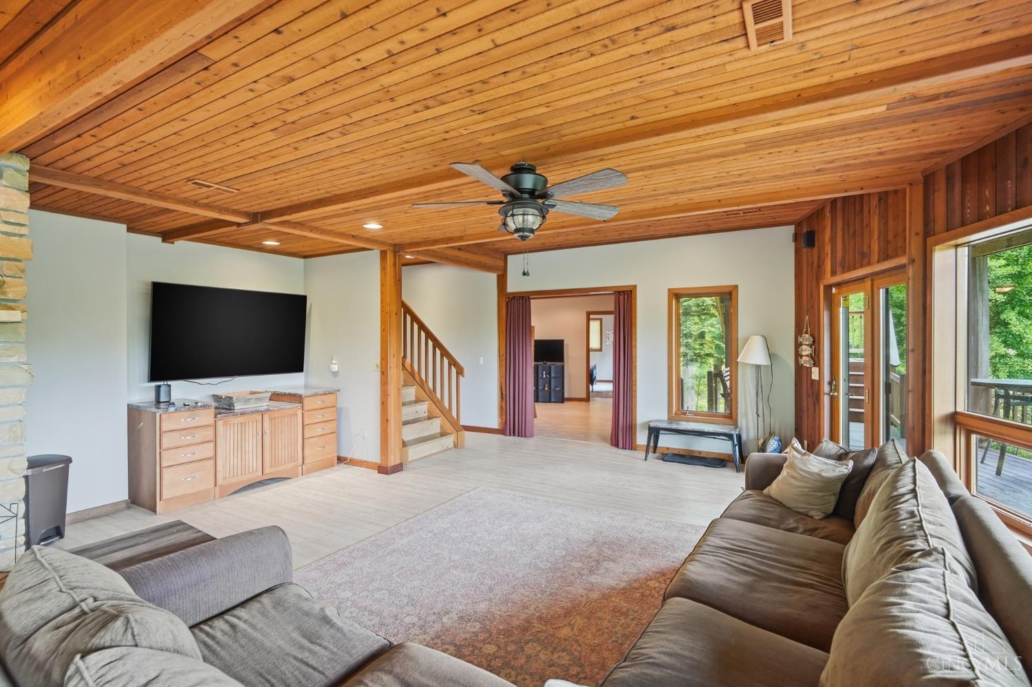 7788 White Road