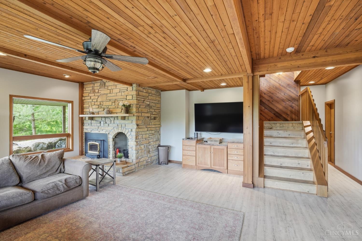 7788 White Road