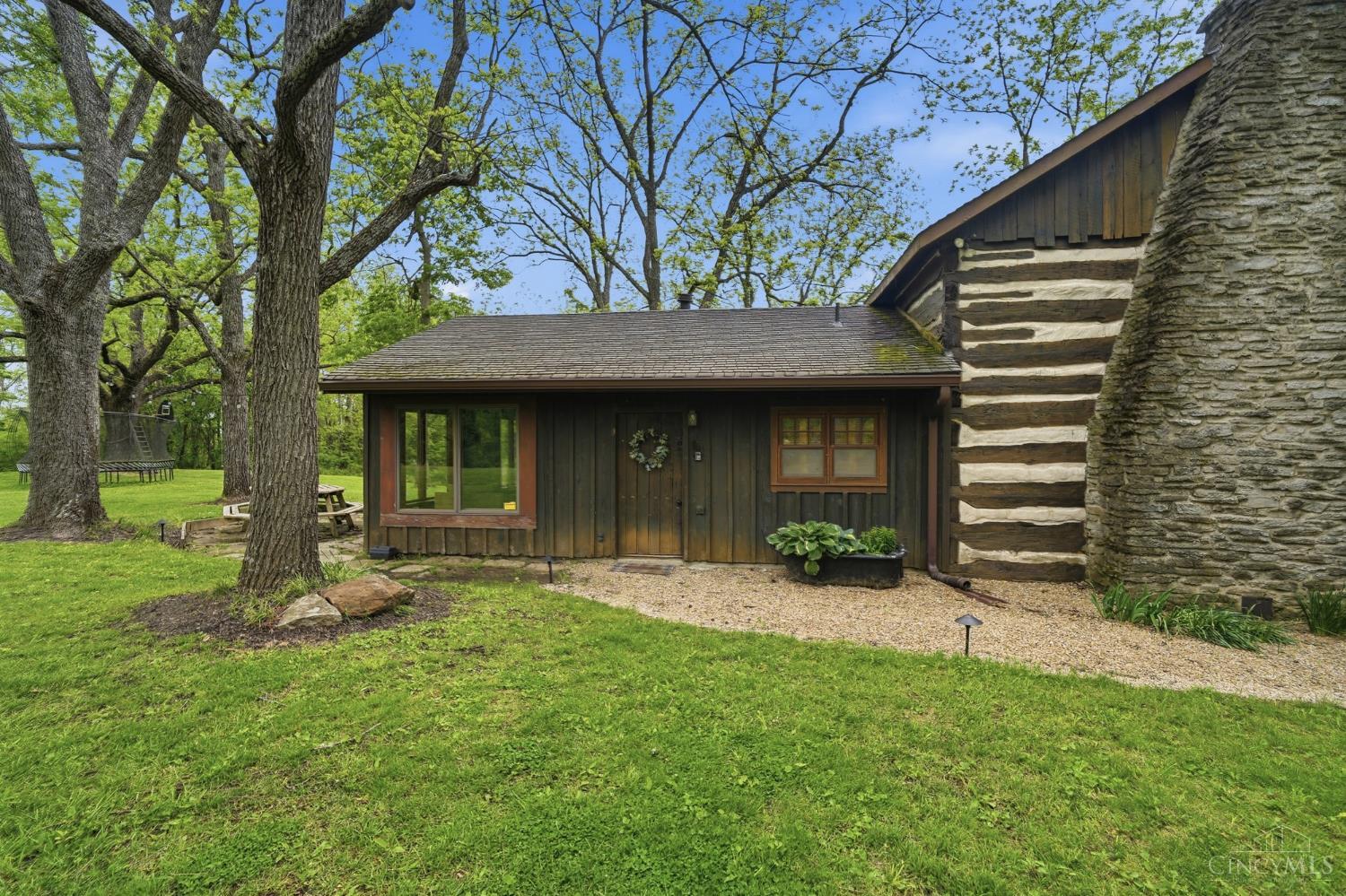 7788 White Road