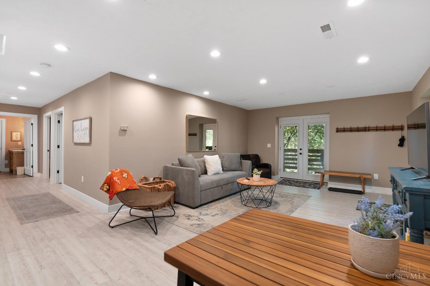 7788 White Road