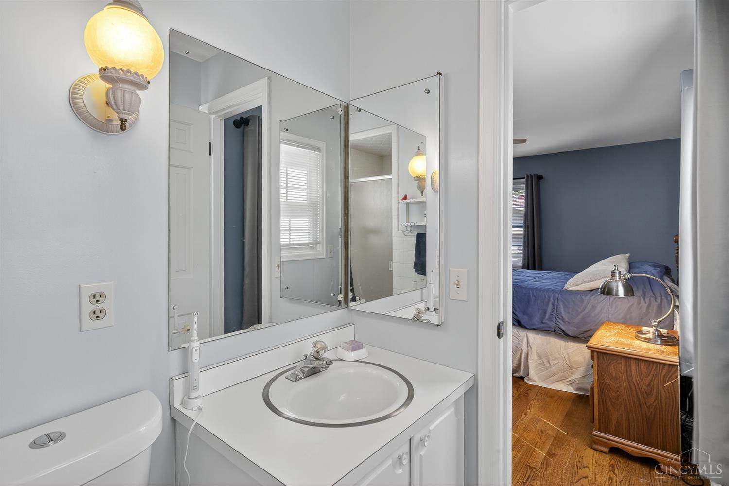 2207 Rolling Hills Boulevard