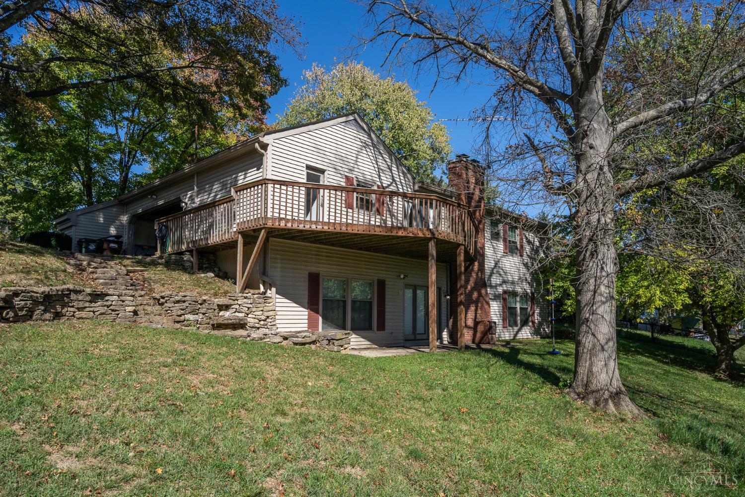 2207 Rolling Hills Boulevard