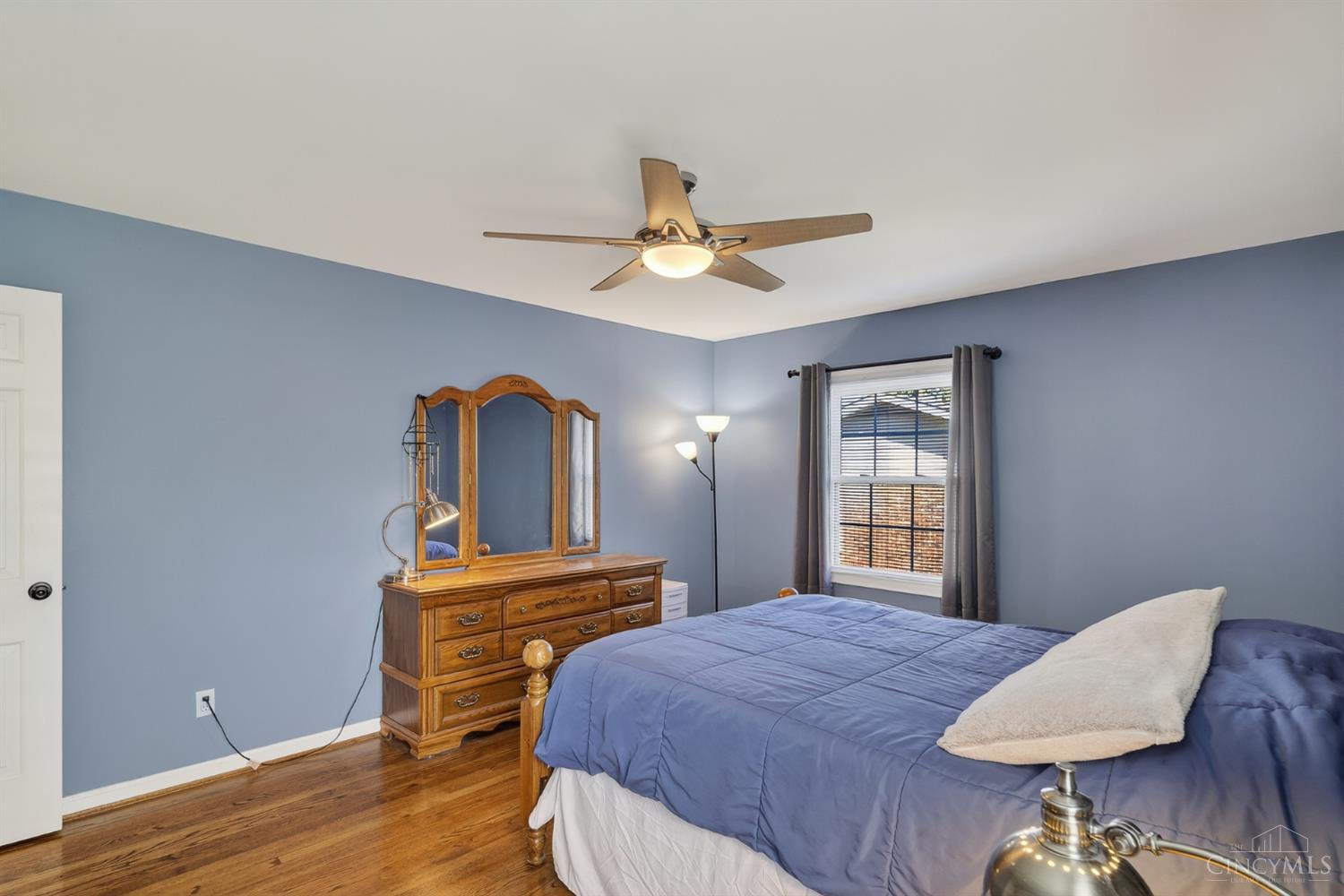 2207 Rolling Hills Boulevard