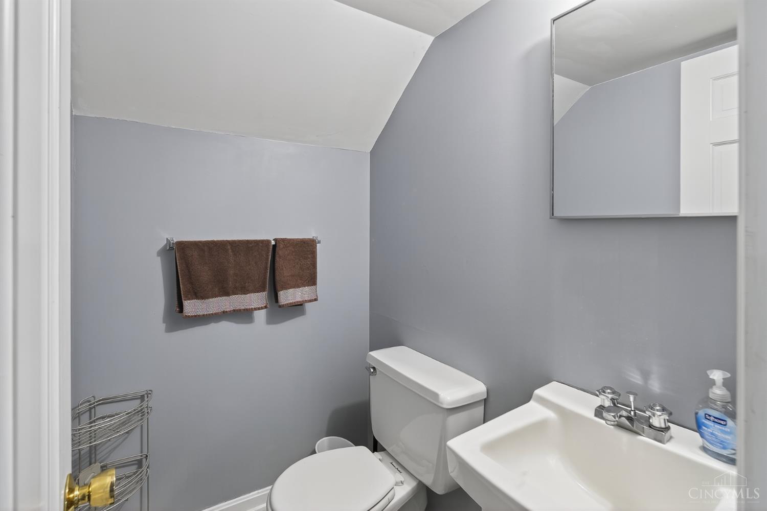 2207 Rolling Hills Boulevard