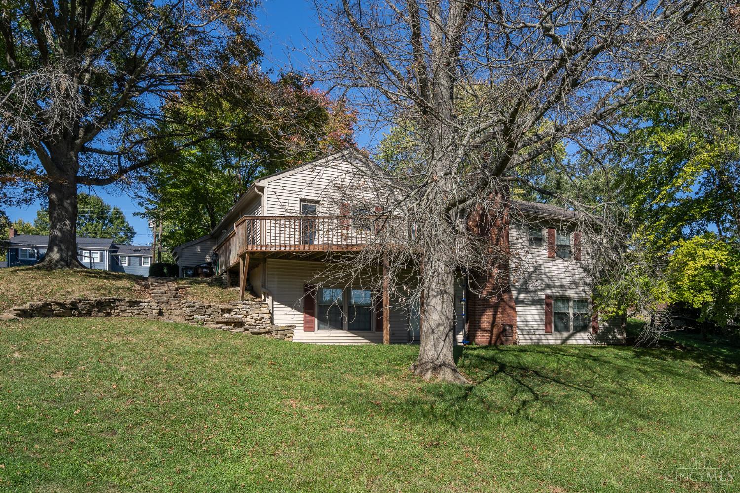 2207 Rolling Hills Boulevard