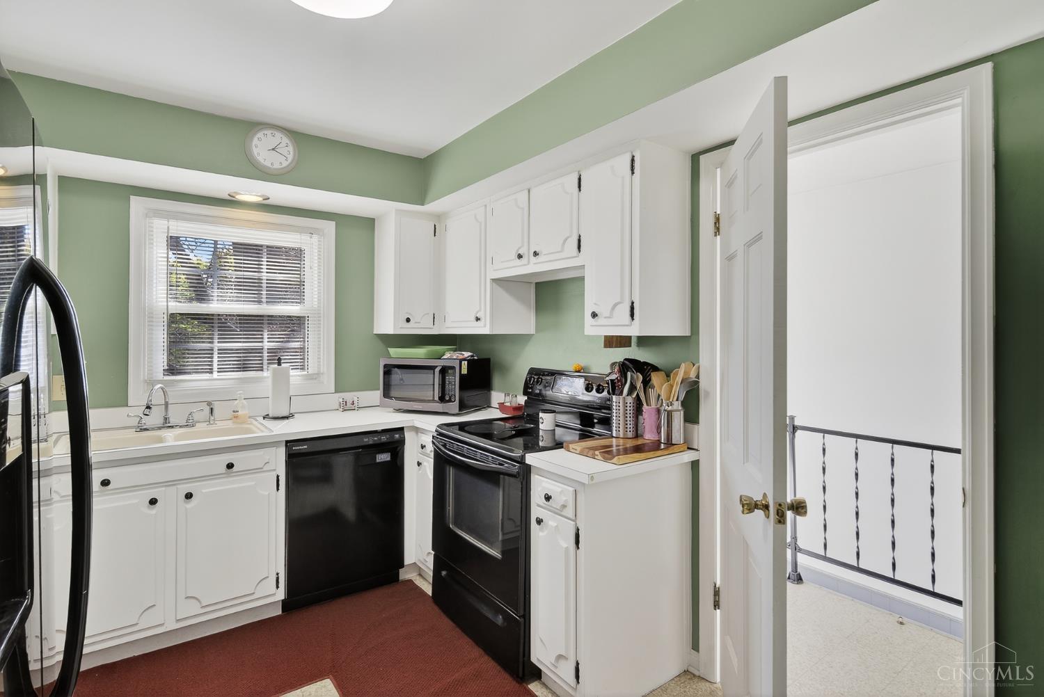 2207 Rolling Hills Boulevard