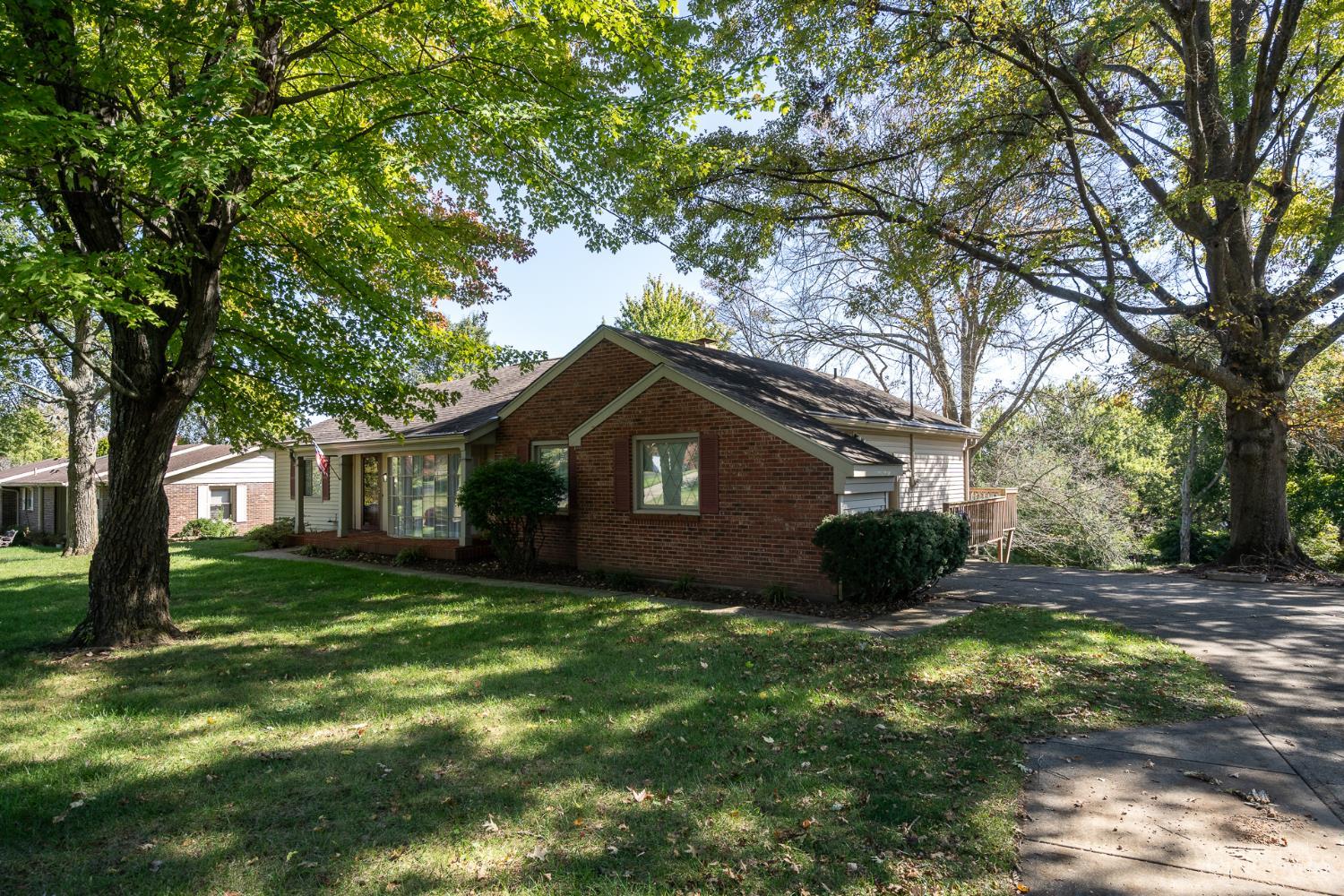 2207 Rolling Hills Boulevard