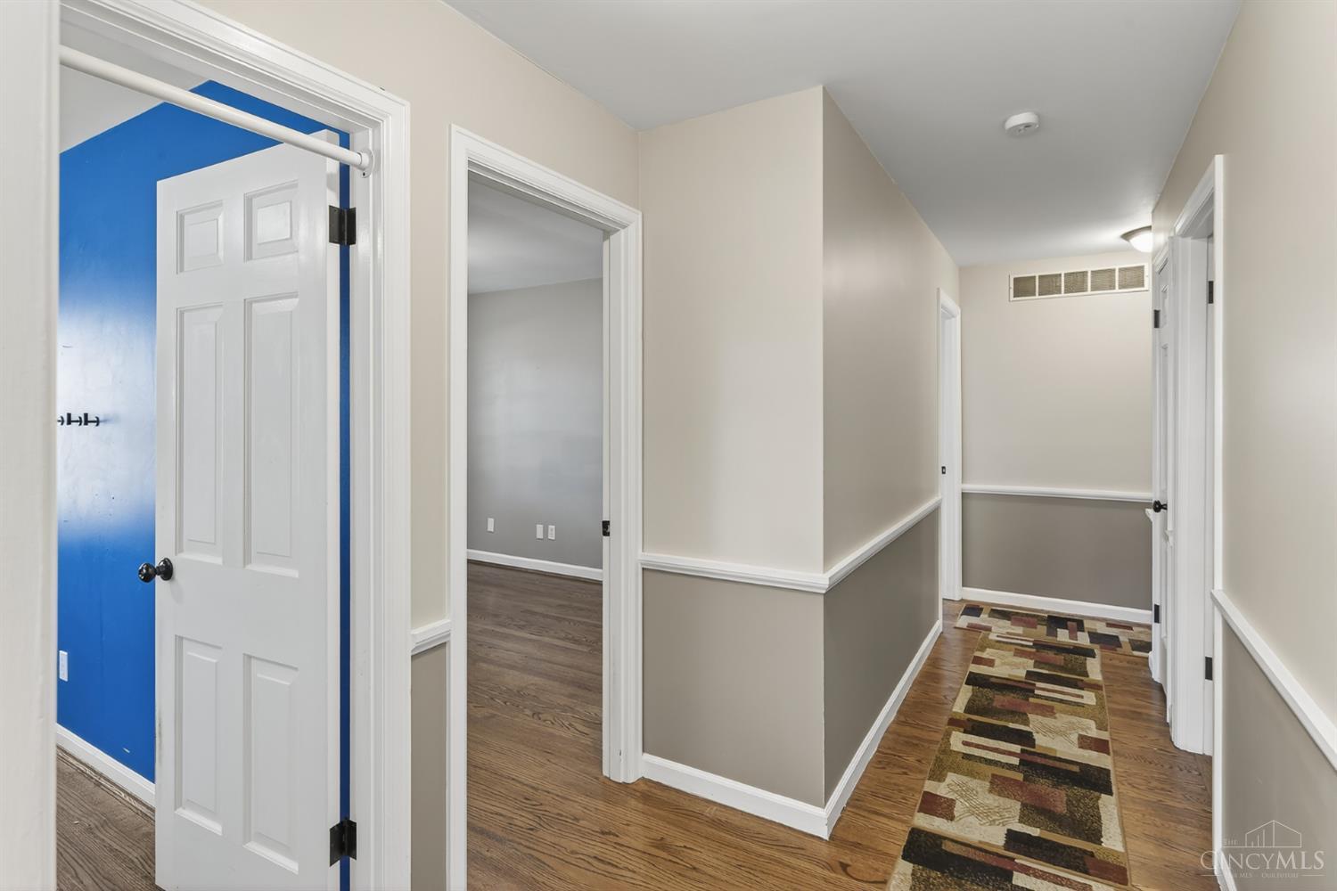 2207 Rolling Hills Boulevard