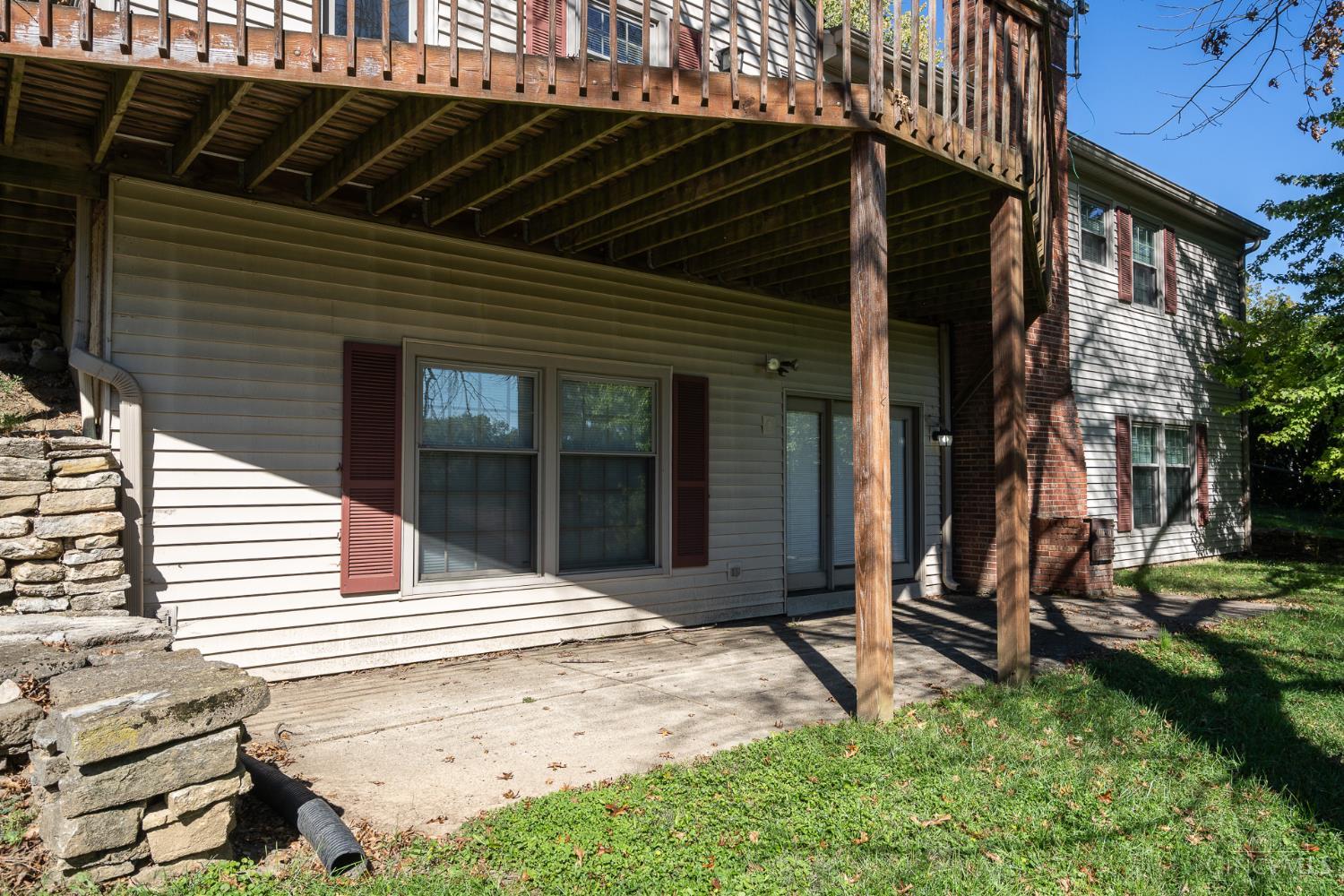 2207 Rolling Hills Boulevard