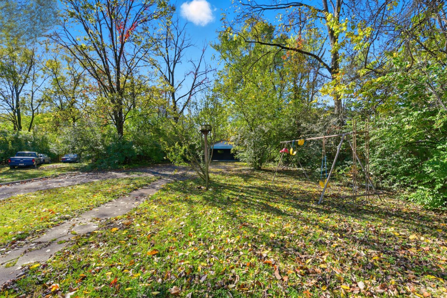 103 W Sharon Road