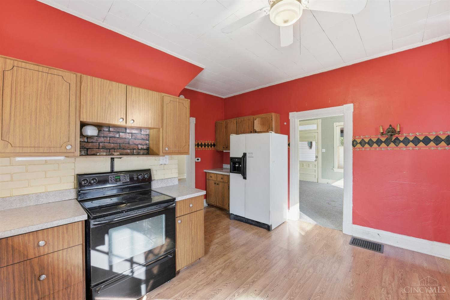 103 W Sharon Road