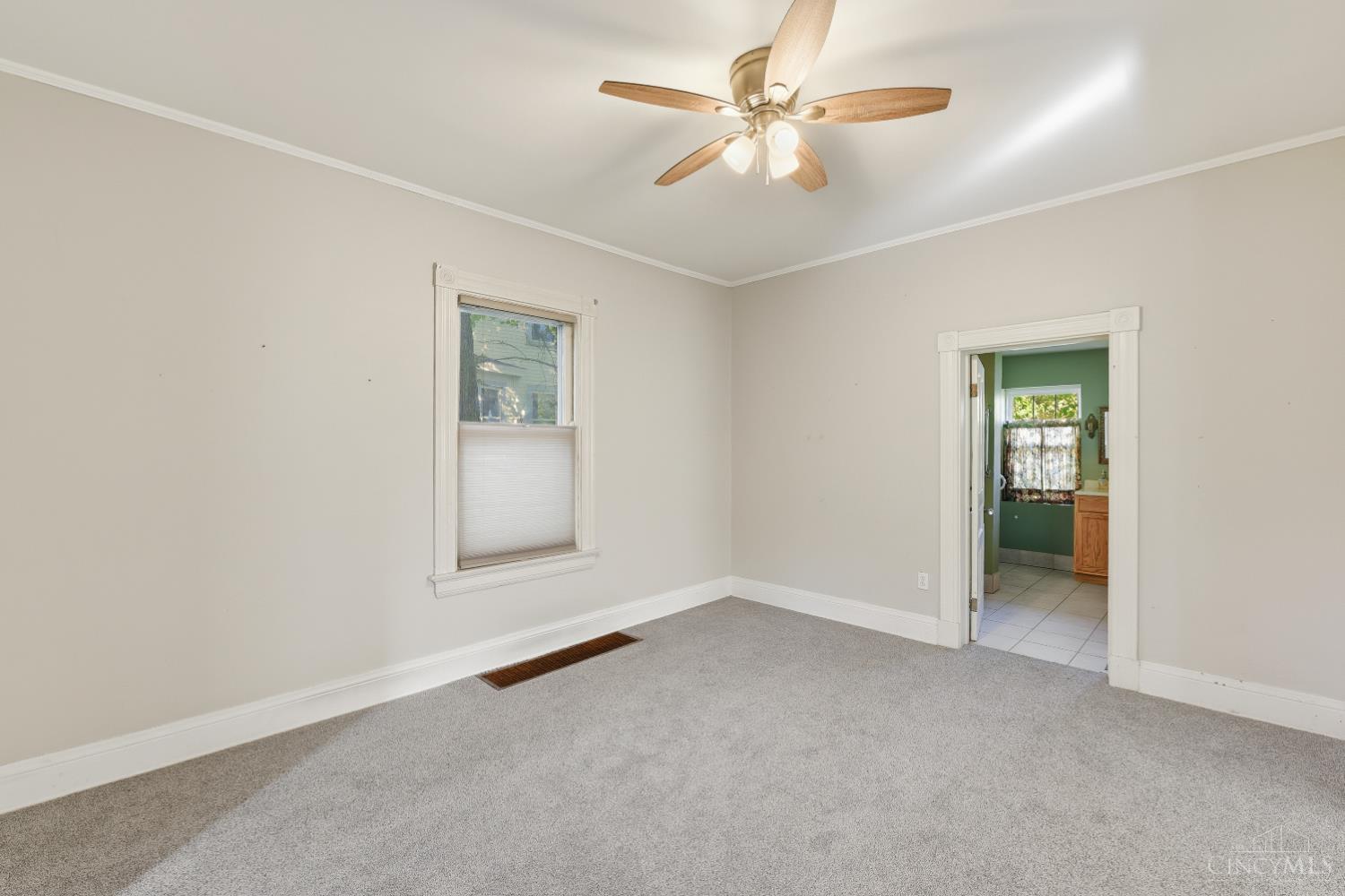 103 W Sharon Road
