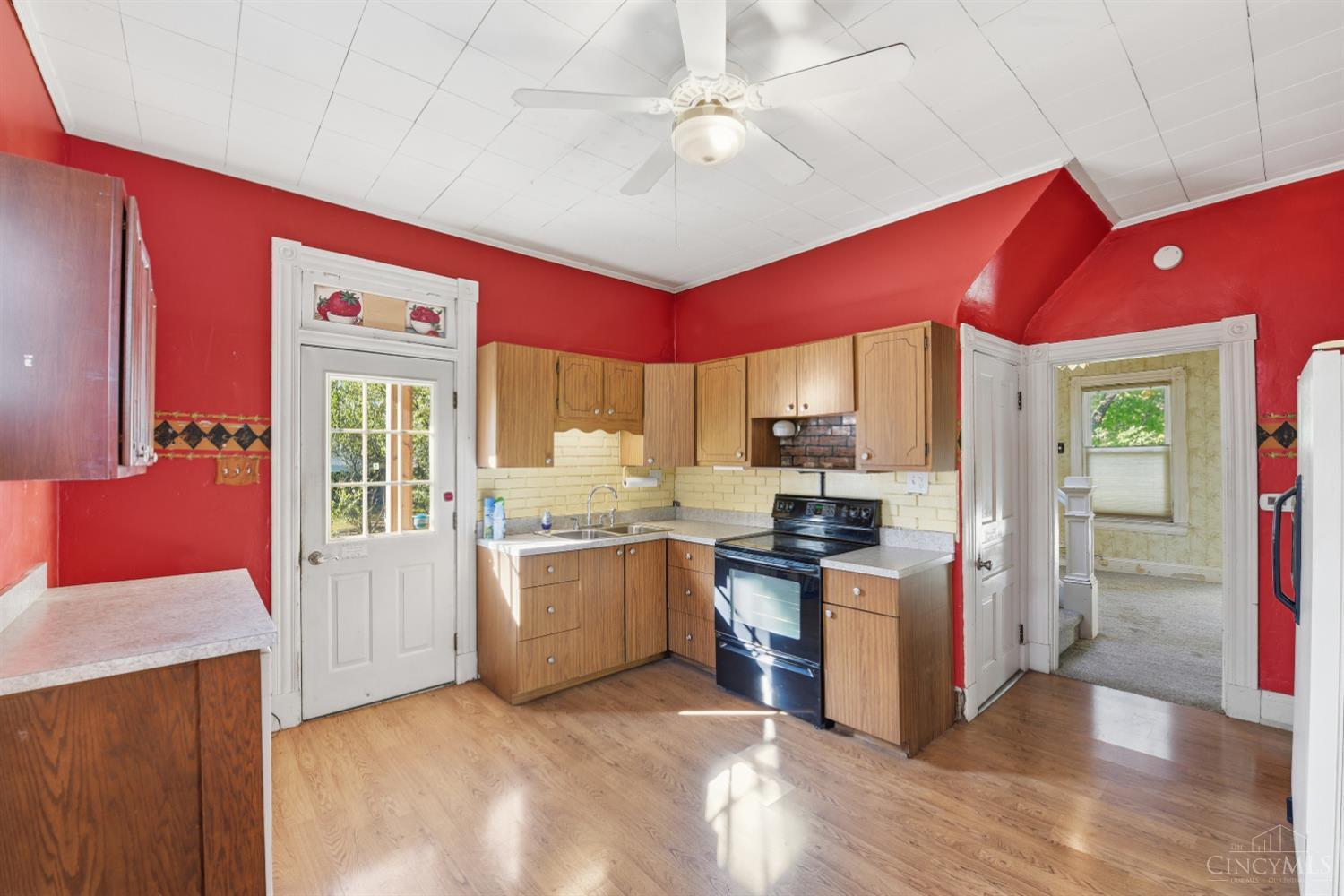 103 W Sharon Road