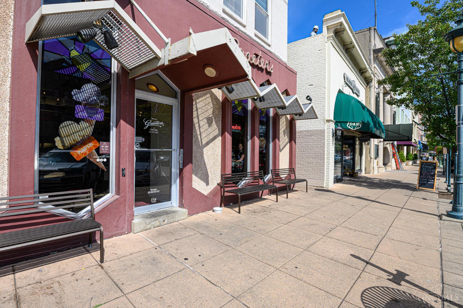 2770 Observatory Avenue 204