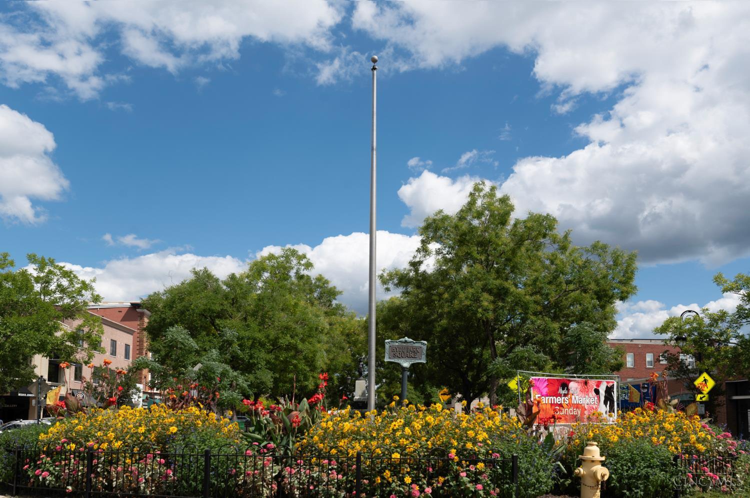 2770 Observatory Avenue 204