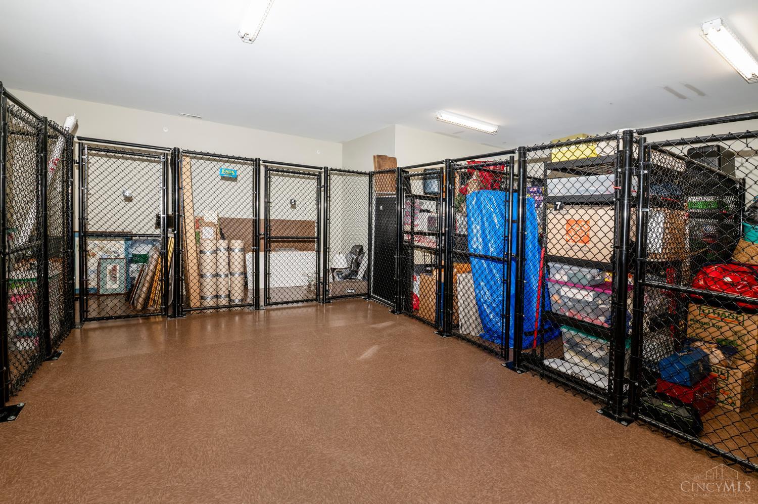 2770 Observatory Avenue 204