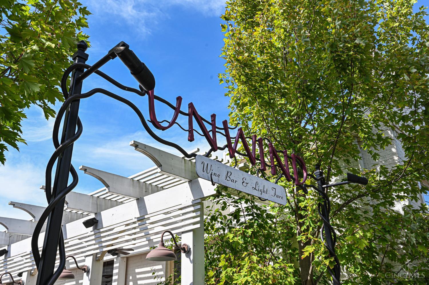 2770 Observatory Avenue 204