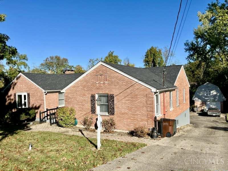 3632 Crestnoll Lane