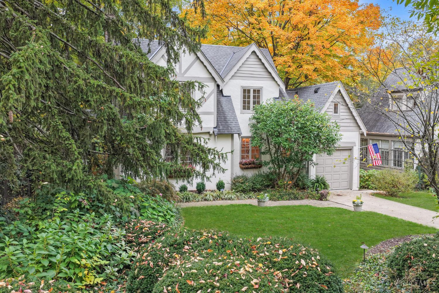 3613 Victoria Lane