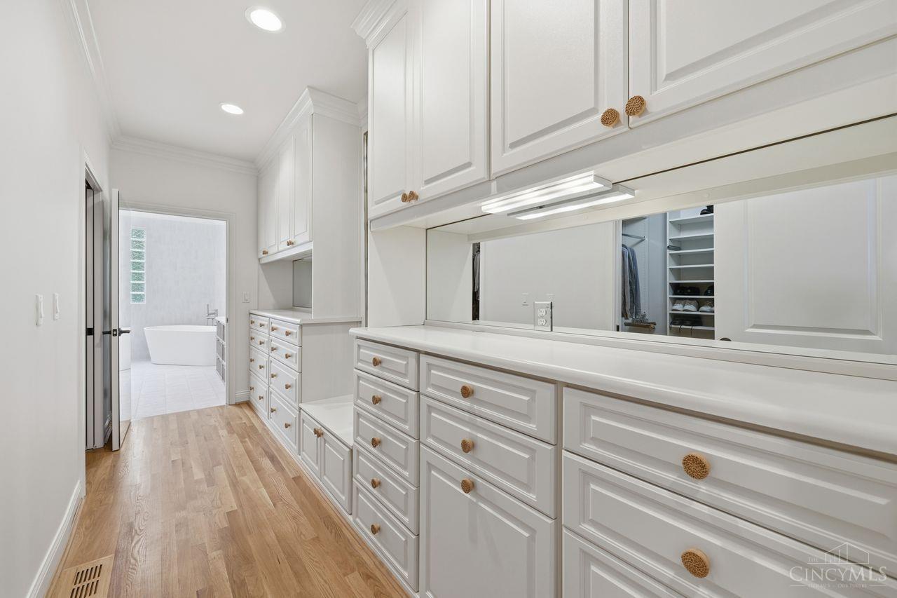 1430 Riverside Drive