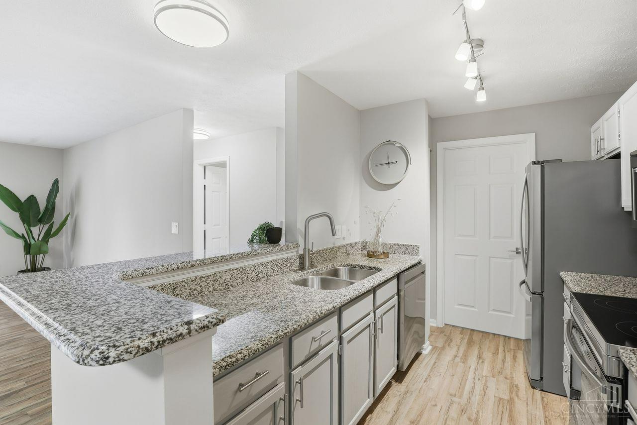 120 Carrington Lane 207