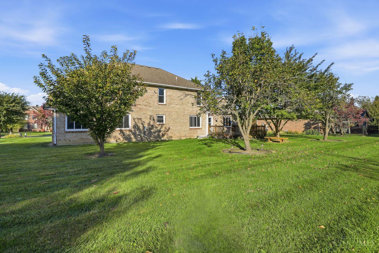 7176 Crown Pointe Drive