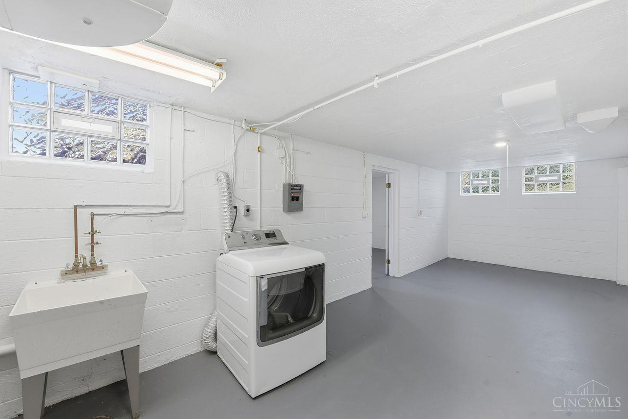 10489 Cinderella Drive