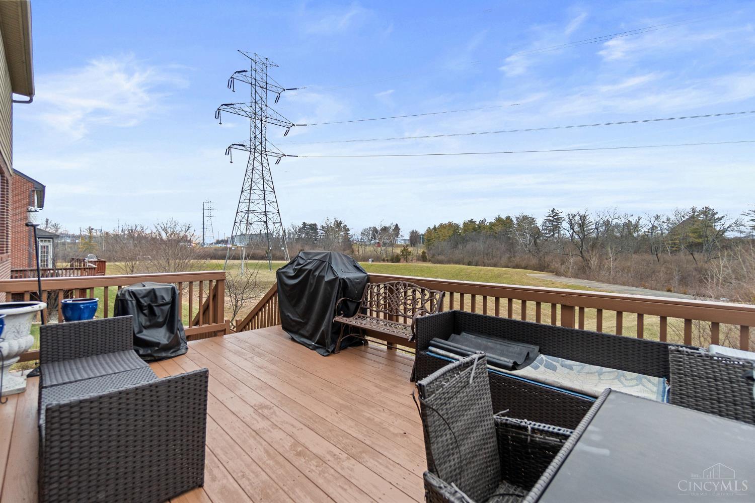 3596 Riverside Drive