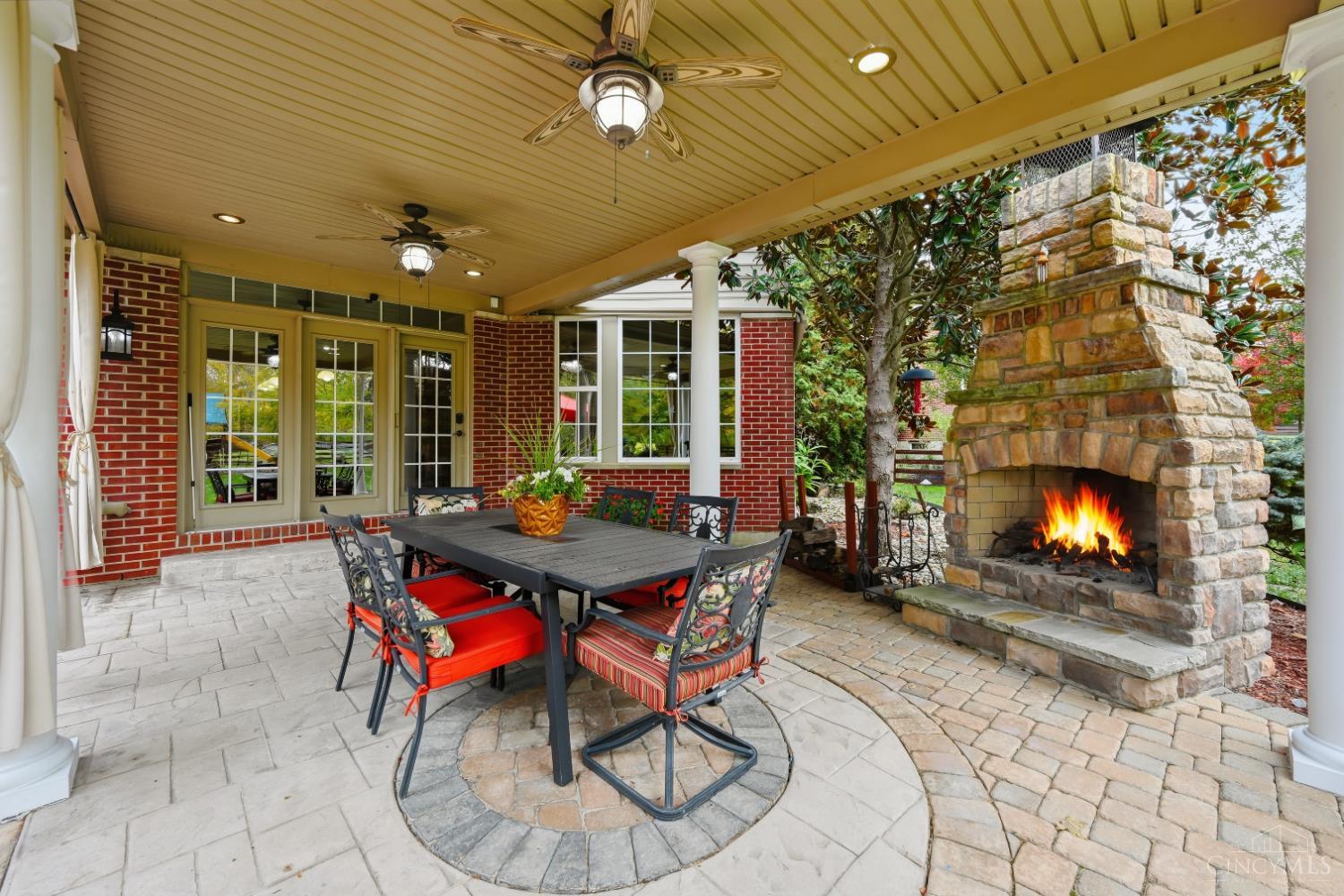 2625 Stonehaven Drive