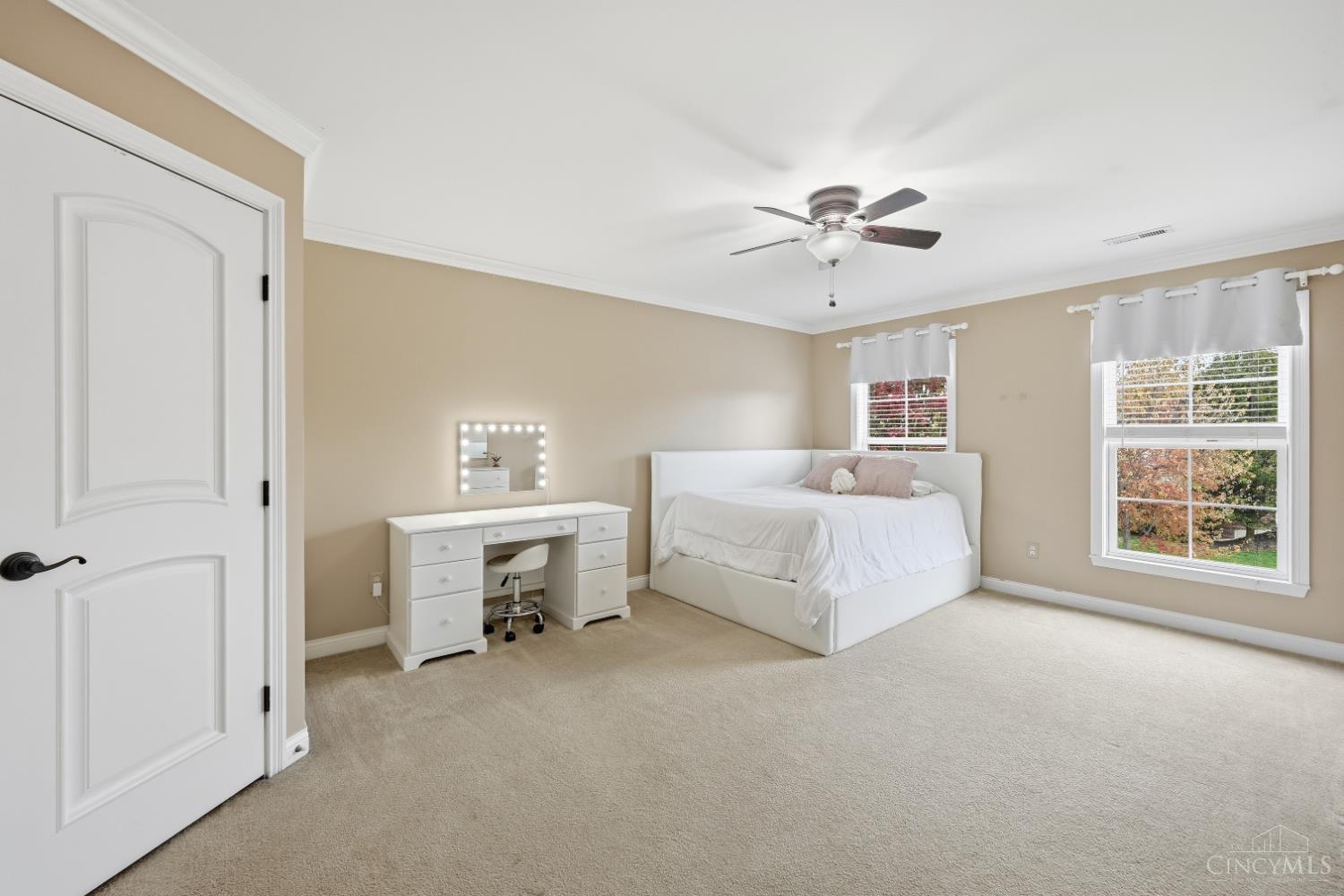 2625 Stonehaven Drive