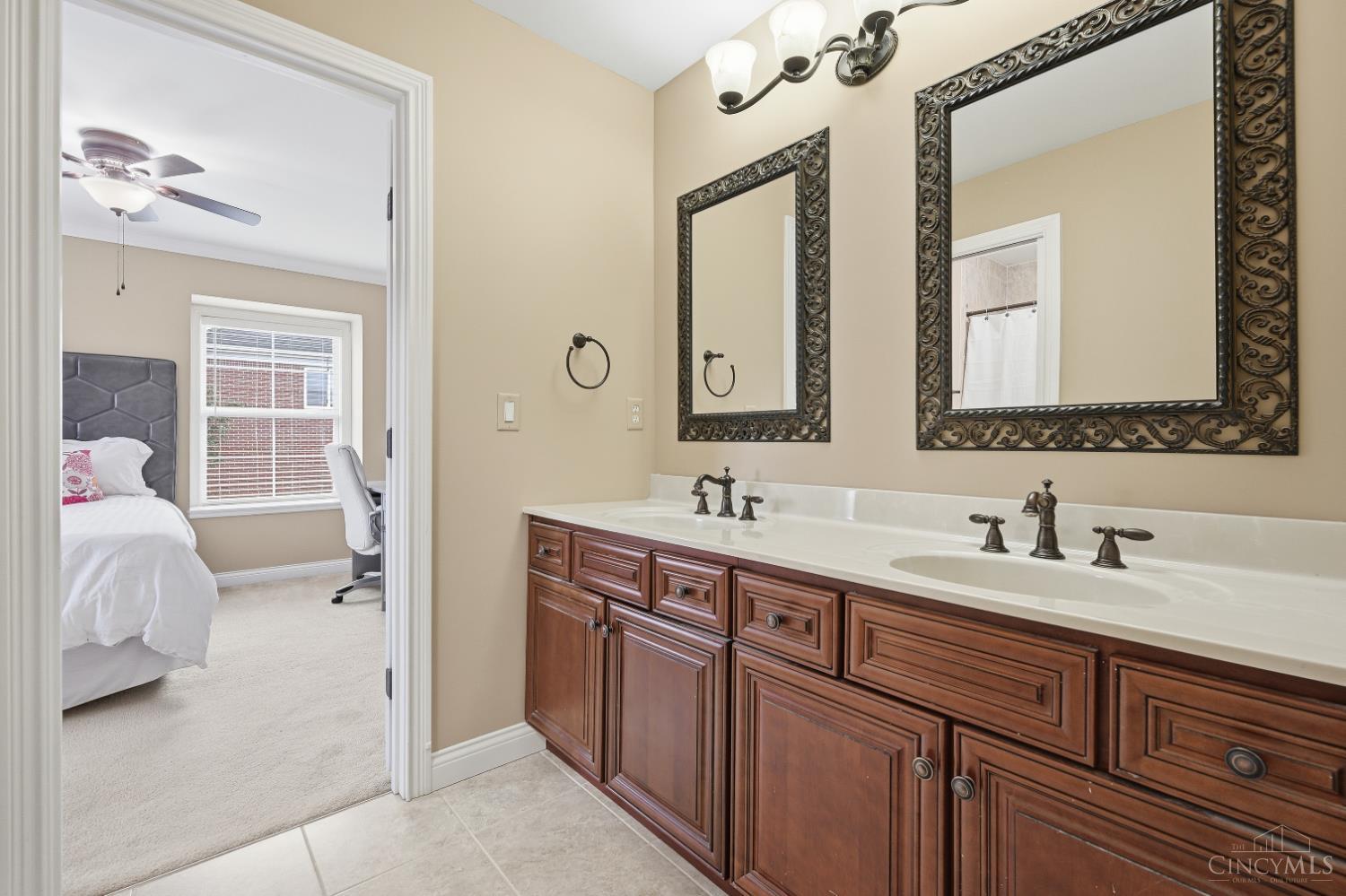 2625 Stonehaven Drive